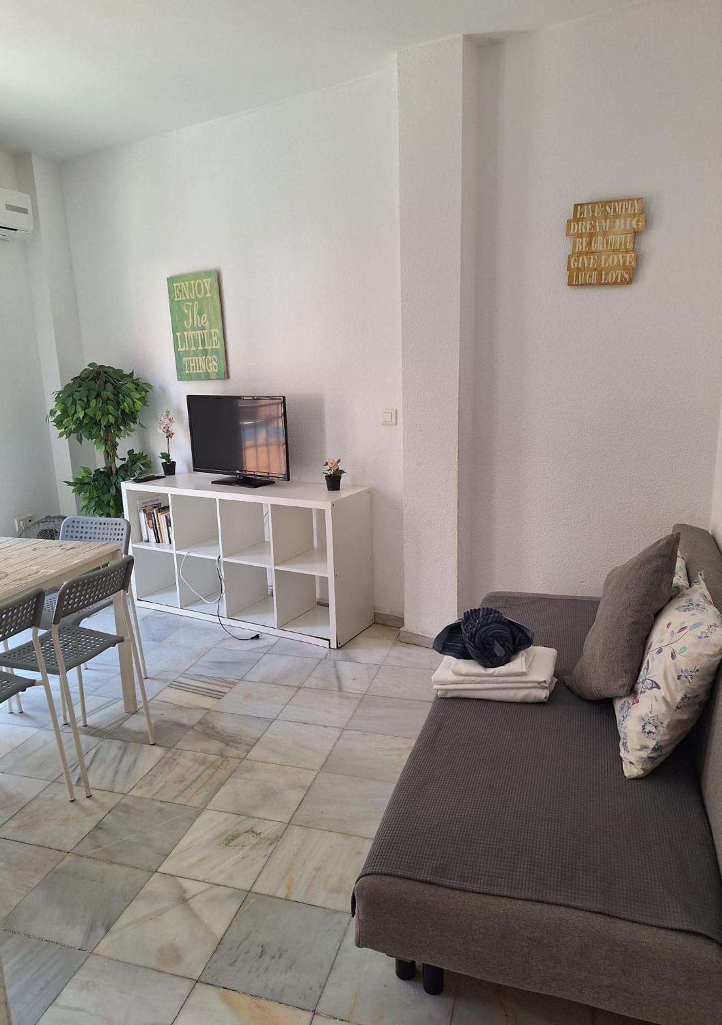 Apartamentos Centro Picasso マラガ エクステリア 写真